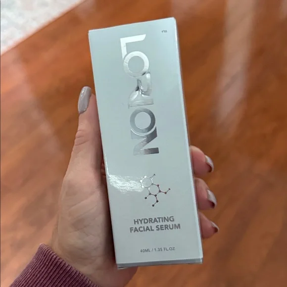 LORION Hydrating Facial Serum - 1.35 oz - Picture 2 of 3